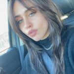 Brenna D'Amico Instagram - Thank you @shiannrichellehair for my cut and colorrrrr🖤