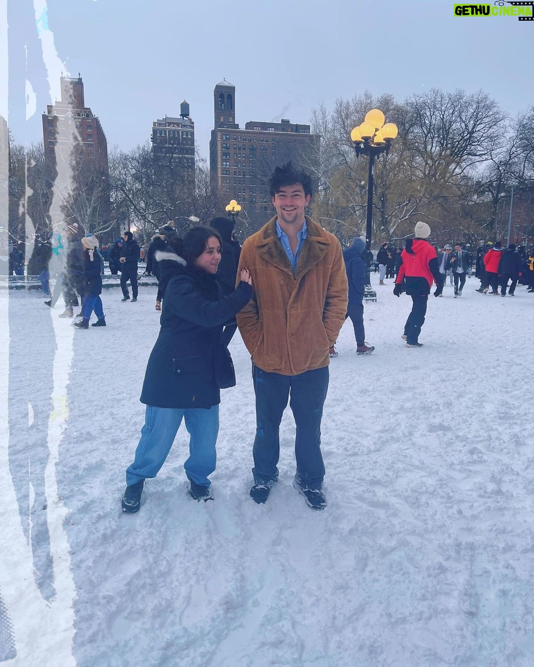 Brenna D'Amico Instagram - SNOWBALL FIGHHTTT!! #snow #nyc #yay Washington Square Park