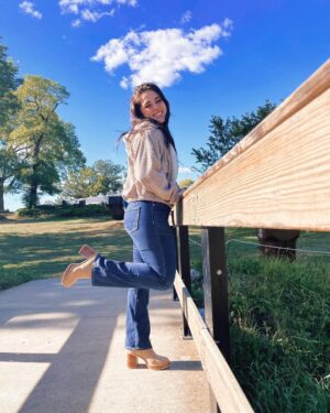 Brenna D'Amico Instagram - 🍂🫶