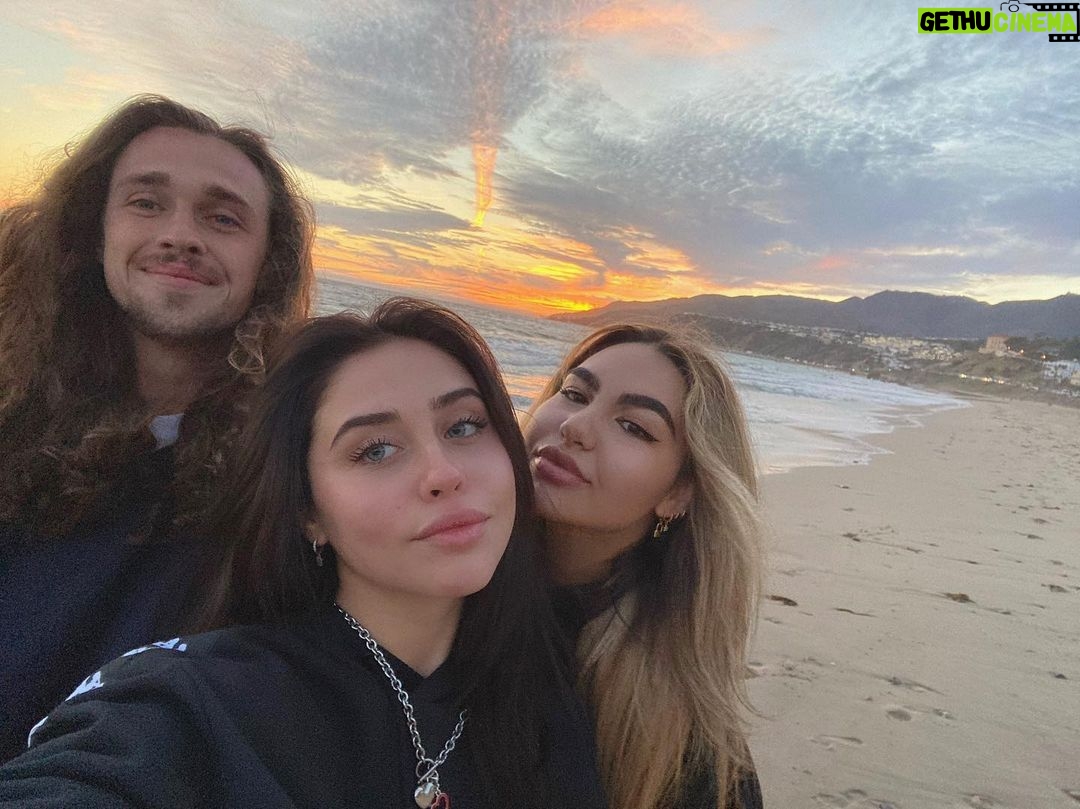 Brenna D'Amico Instagram - So grateful for both of you.♥️