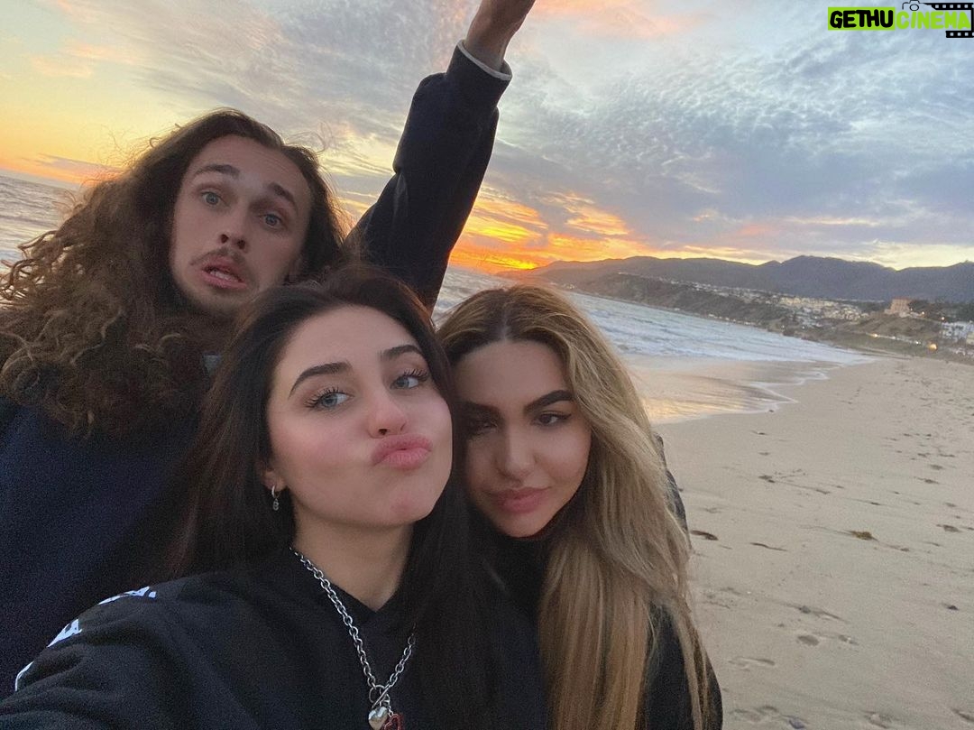 Brenna D'Amico Instagram - So grateful for both of you.♥️