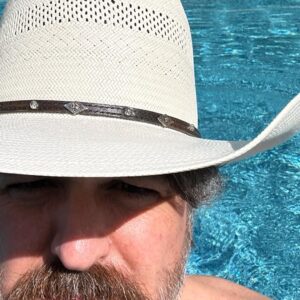 Brian Quinn Instagram - TEXAS! Glad to be back in the Lone Star State and enjoying your 1000 degree weather. 
Come see me and the boys LIVE on stage tonight in Arlington!  Tomorrow we’re in Austin and Sunday in Houston. 

It’s the @impracticaljokerstour and it’s rolling on and on.  Yee haw!
