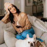 Brie Garcia Instagram - Cozy night-in vibes please ❤️ @bonitabonitawine