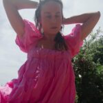 Brie Larson Instagram - 💞🌸🦩👛👚