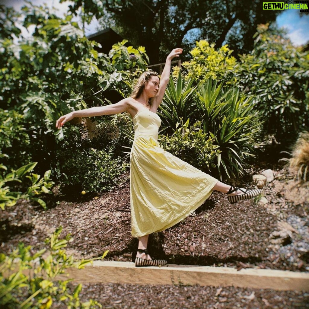 Brie Larson Instagram - Sometimes you gotta change your fantasy and dance in the backyard.