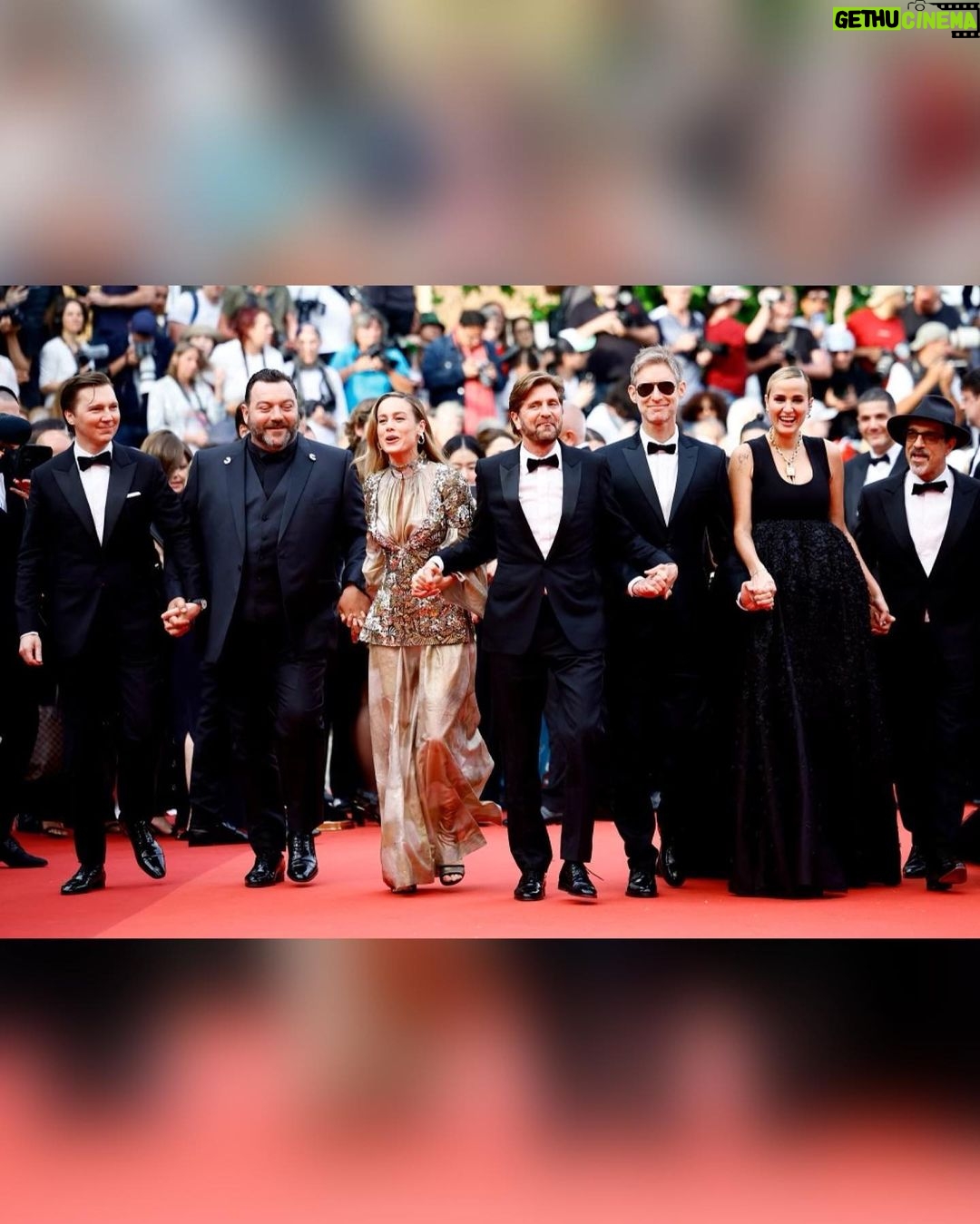 Brie Larson Instagram - Linking hands with my fellow Jurors—creatives I deeply admire with backgrounds and heritages different from mine was moving beyond words. I cannot wait to discuss the films from this festival with them. Thank you, @FestivaldeCannes. And congrats to all who have films playing at this festival.