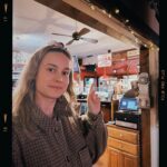 Brie Larson Instagram – It’s rude to point, but pizza and a performance needed to be pointed out! 🍕🎤