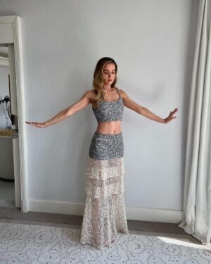 Brie Larson Instagram - Time flew by so quickly. Only a couple days left at Cannes. 

📸 Getty Images, @ninapark, @brycescarlett