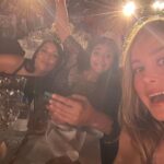 Brie Larson Instagram – Still marveling at the attendees of the #GoldGala

And super proud to present Iman Vellani with @goldhouseco’s New Gold award alongside @sanaamanat622 ⭐️💛⭐️