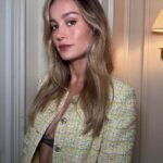 Brie Larson Instagram - Merci dreamboat @chanelofficial and @virginieviard for another inspiring and deeply beautiful show. It’s always the best to be with you. 💞 Paris, France
