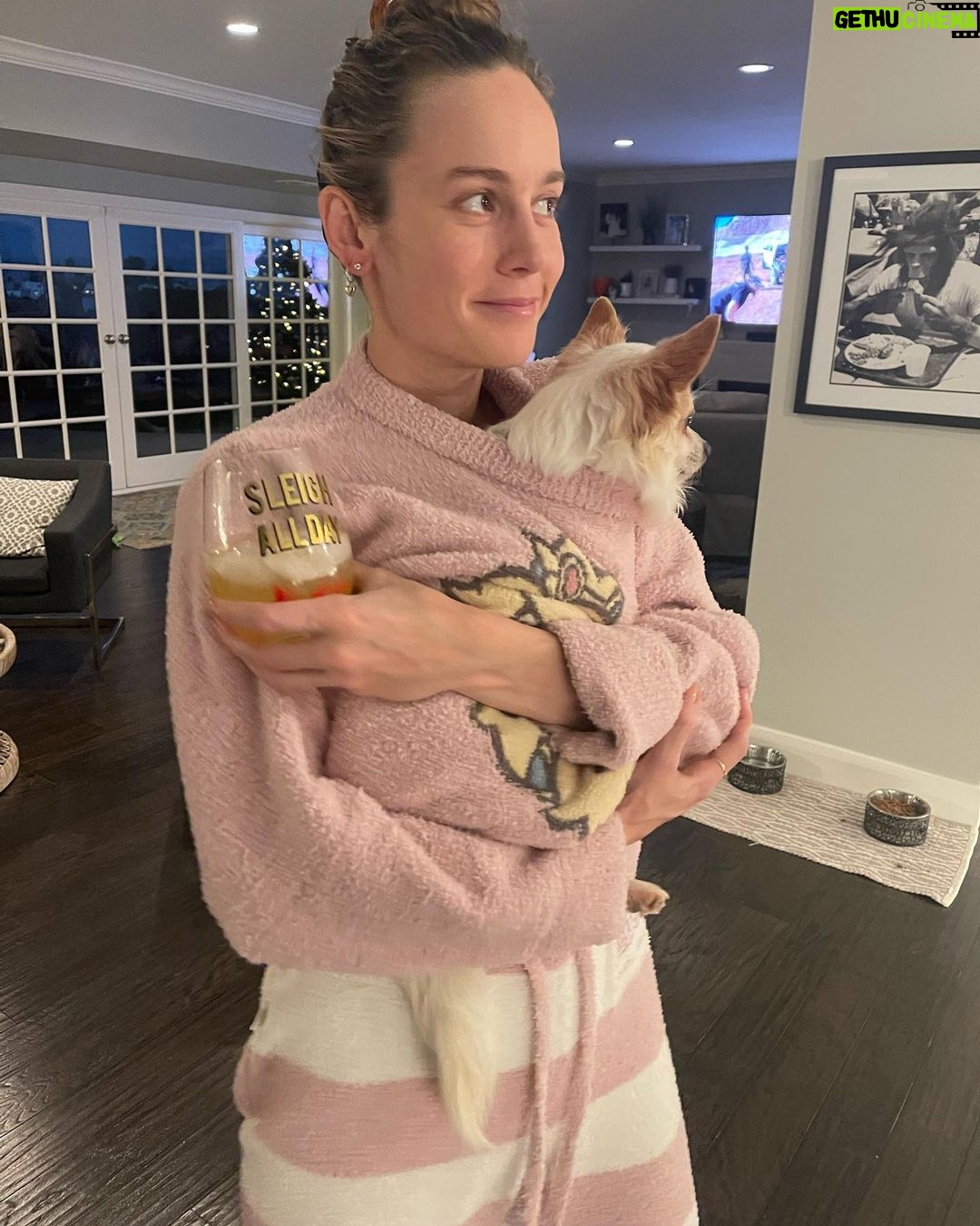 Brie Larson Instagram - Jonathan is my favorite accessory.