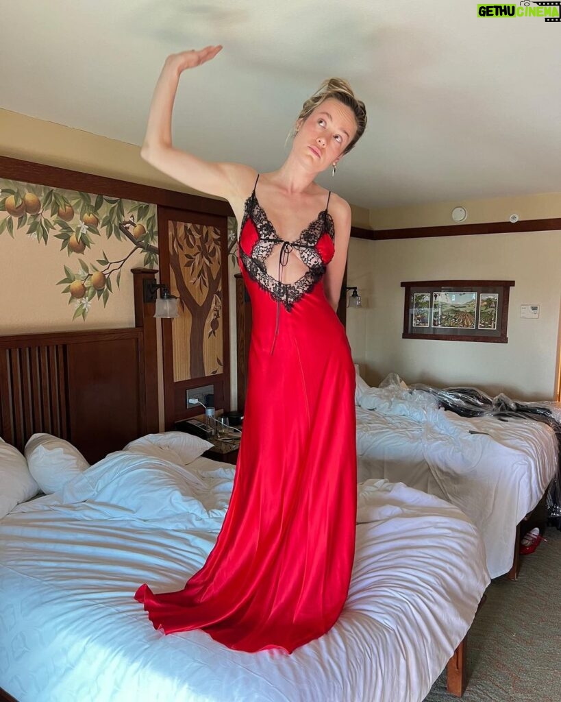 Brie Larson Instagram - Taller than anticipated