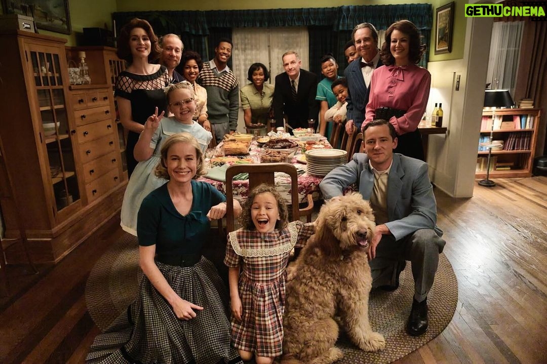 Brie Larson Instagram - She’s early! The finale of Lessons in Chemistry is now streaming on @appletv, just in time for your holiday weekend 🤍 This show, this story, this character… have all meant so much to me. Thank you, @bonnie_garmus_author and thank you, Elizabeth Zott