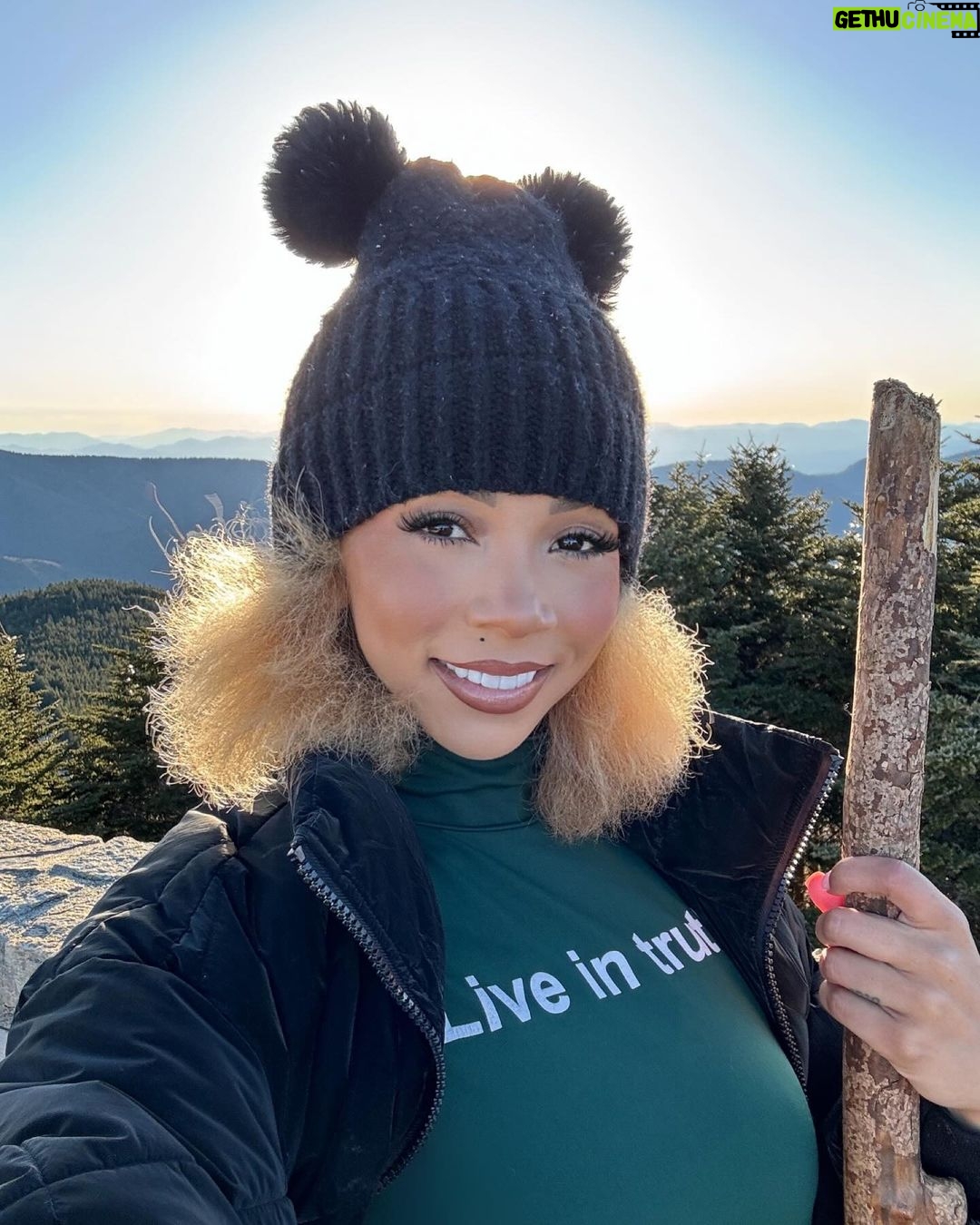 Brittany Renner Instagram - First hike in North Carolina thanks to @alltrails ✅ Aside from Runyon Canyon Park, this was my first time ever doing something like this…and alone at that! This entire experience was terrifyingly fun AND I LOVED EVERY SECOND OF IT 👁️👄👁️ I slipped when I walked too fast and fell when I looked too far ahead. Step by step, moment to moment, was the only way to go. Life in a nutshell. No words were spoken, but every truth was revealed in real time. I was the only person on the trail, yet, I never once felt alone. Everything was alive. I made sure to thank the trees that helped me maintain my balance along the way. To be that vulnerable was freeing. I dropped all my questions and worries when I stepped into the forest. When you’re in nature, your only choice is to be present. Nothing else matters. To be at its mercy is humbling…to marvel at its beauty is an honor…to understand we’re all connected is priceless ⛰️🌲🪨🪵🌱 ADVENTURE AWAITS!
