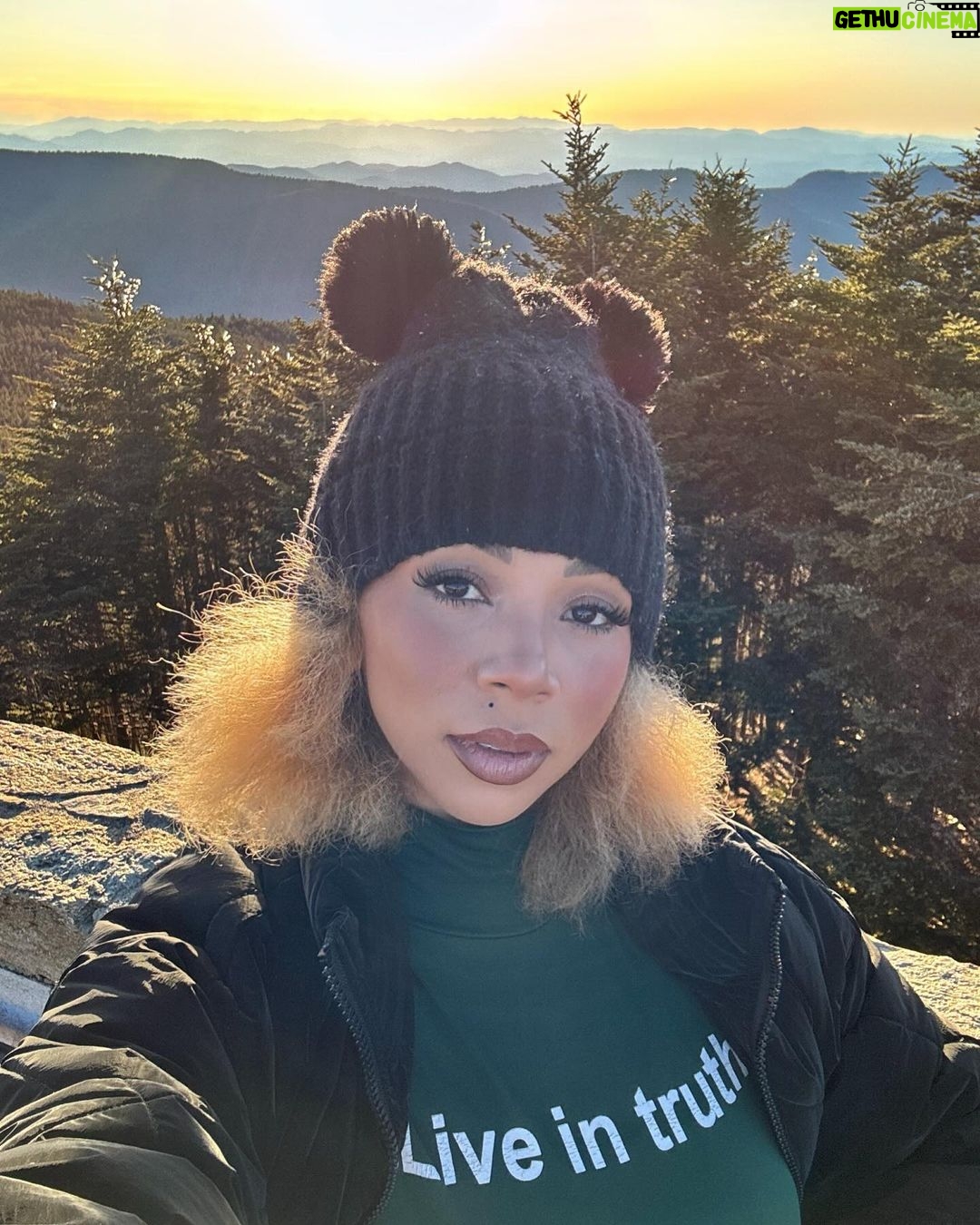 Brittany Renner Instagram - First hike in North Carolina thanks to @alltrails ✅ Aside from Runyon Canyon Park, this was my first time ever doing something like this…and alone at that! This entire experience was terrifyingly fun AND I LOVED EVERY SECOND OF IT 👁️👄👁️ I slipped when I walked too fast and fell when I looked too far ahead. Step by step, moment to moment, was the only way to go. Life in a nutshell. No words were spoken, but every truth was revealed in real time. I was the only person on the trail, yet, I never once felt alone. Everything was alive. I made sure to thank the trees that helped me maintain my balance along the way. To be that vulnerable was freeing. I dropped all my questions and worries when I stepped into the forest. When you’re in nature, your only choice is to be present. Nothing else matters. To be at its mercy is humbling…to marvel at its beauty is an honor…to understand we’re all connected is priceless ⛰️🌲🪨🪵🌱 ADVENTURE AWAITS!