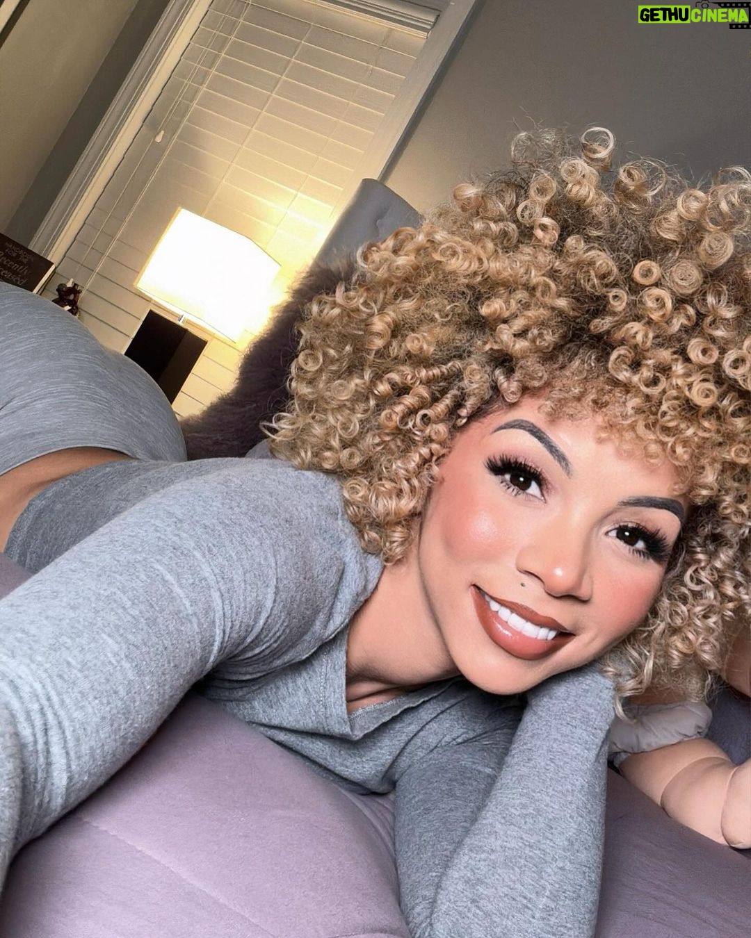 Brittany Renner Instagram - Pictures are better than nothing. Videos are better than pictures. Both pale in comparison to real life. I am currently manifesting something new with someone new so I am doing something new and becoming someone new. Happy Pisces season 🔮 2/26 🥳