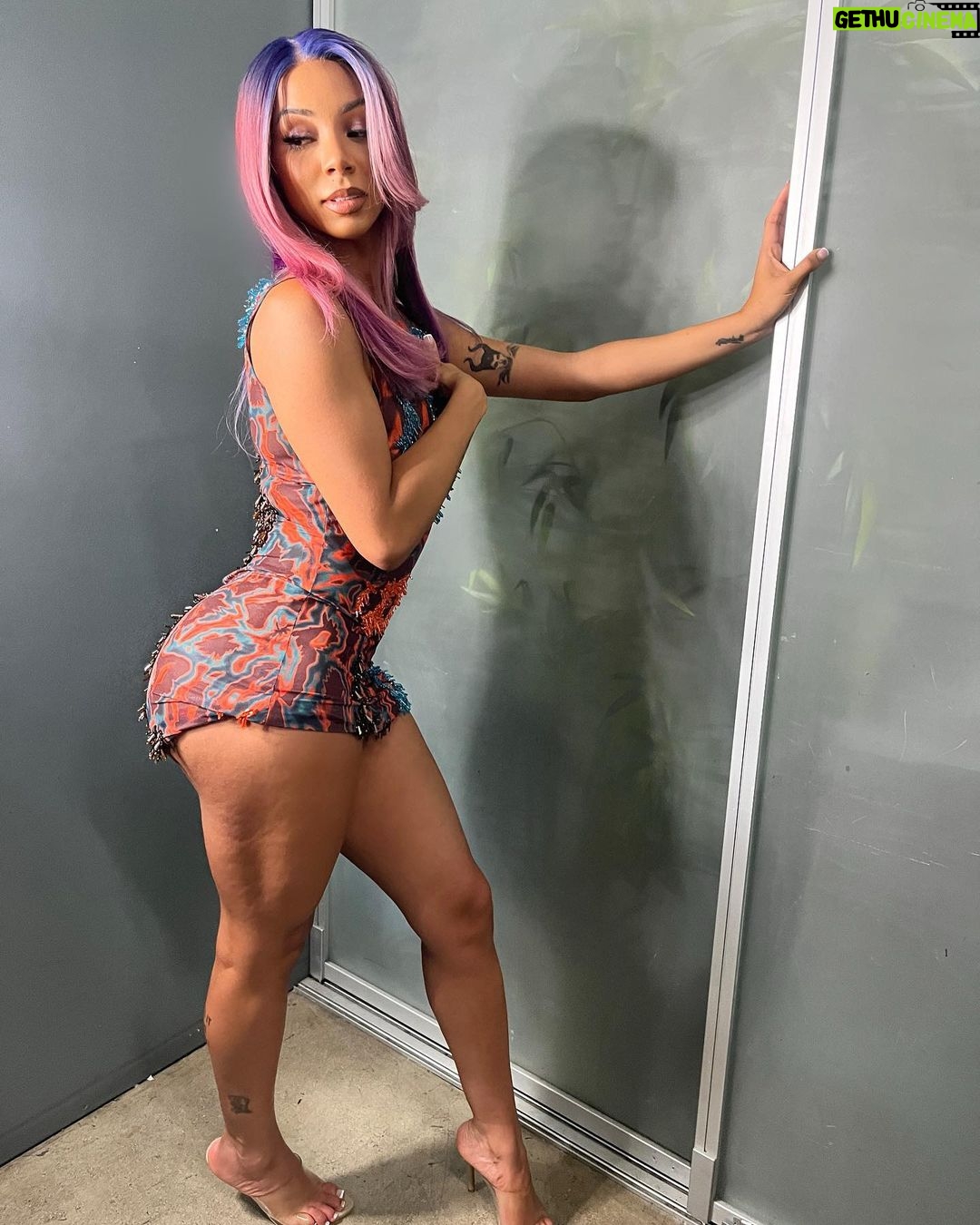 Brittany Renner Instagram - In real life Stylist: @stylesbyhoward Dress: @onalajaofficial Hair: @_postiche Brows: @luxbeautybrows Los Angeles, California