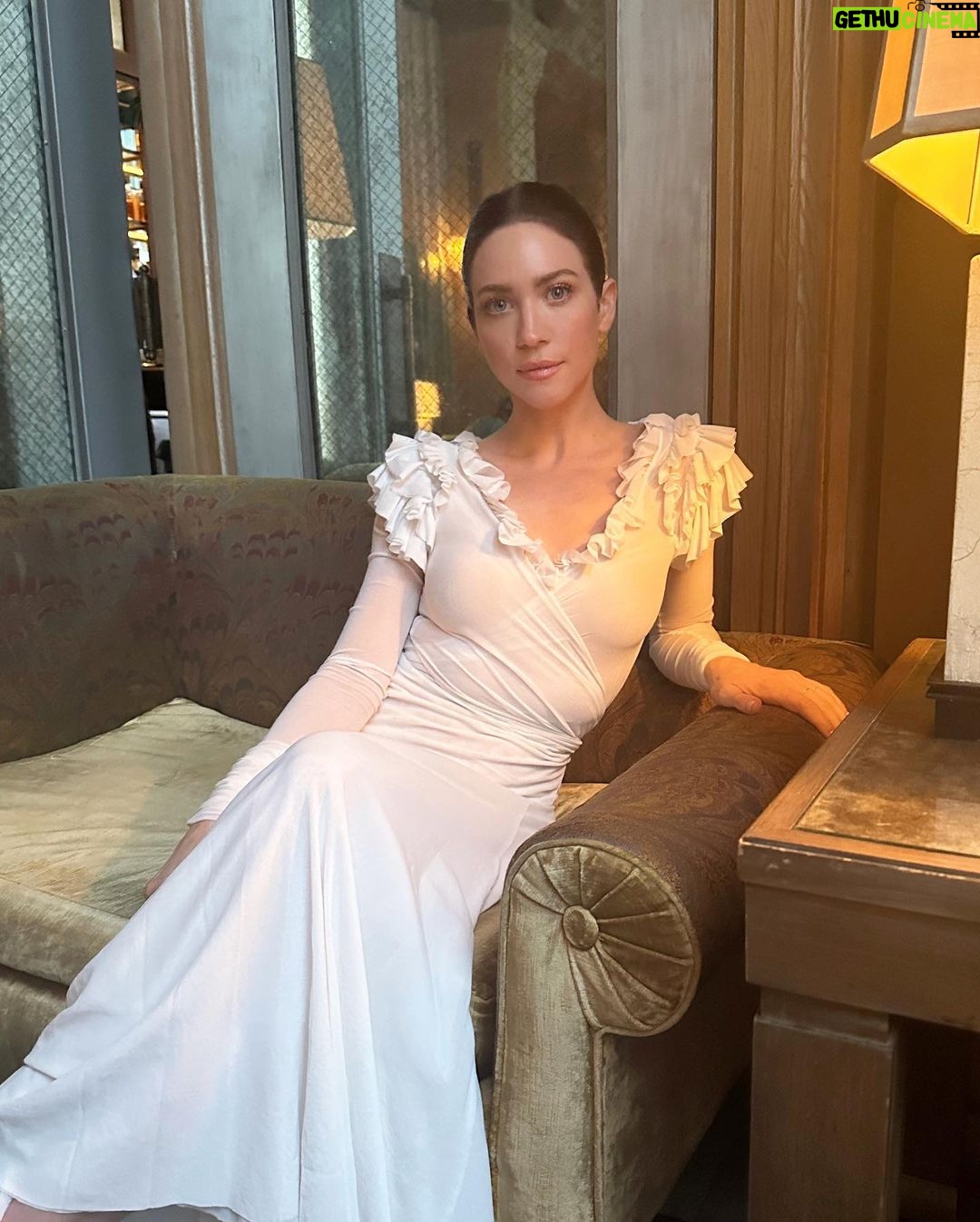 Brittany Snow Instagram - Such an inspirational night attending the Youth Anxiety Center 10th anniversary Mental Health dinner presented by @voguemagazine 💫 Thank you @j_khol for the beautiful evening and inviting us at @septemberletters. ⭐️ ⭐️⭐️ Well, that’s it @tribeca. I’ve learned a lot this trip: Mostly, I am incapable of taking a (not slightly blurry) photo, I need to always check for baby hairs before I leave and now I know what dress would be best if I ever became a ghost and needed to elegantly haunt (Hint. This one) Thank you NYC for these lessons.