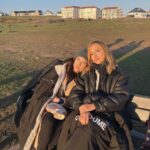Brittany Snow Instagram - Sometimes you meet people and you just know, you’re going to annoy them with your American mannerisms forever. Being in Wales was special. We did an improv movie filmed entirely in one week… and more importantly, I made some beautiful friends. There was football, jacket potatoes, jumping in the 3 degree Celsius sea and the sad conclusion that my Welsh accent was never going to get better, no matter how many times I ordered a pint to try. 🏴󠁧󠁢󠁷󠁬󠁳󠁿Thank you @jdadams1 for these memories.