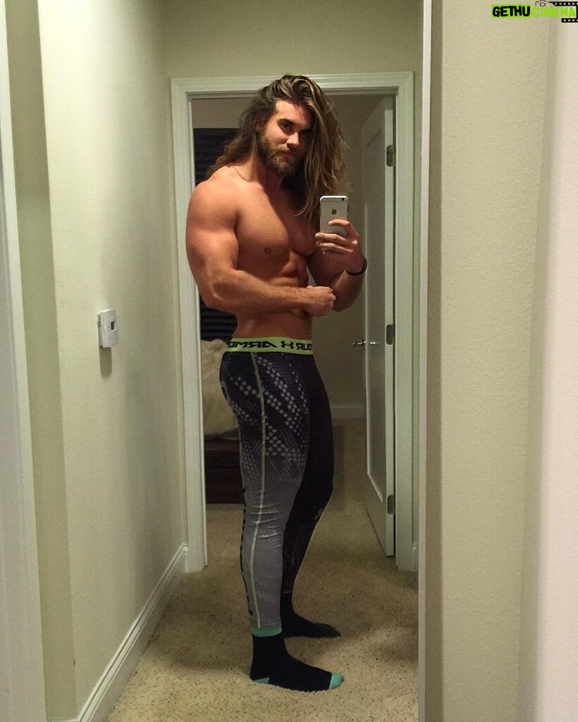 Brock O'Hurn Instagram - I feel like I'm going to lose a bet to one of my friends and have to run down Hollywood Blvd in these for the sole fact that I own a pair.. lol #YogaPantsForDudes? haha #PS #DontMindMyMissMatchingSocks #ThatsHowIRollOnTuesdays 🤓