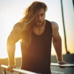 Brock O’Hurn Instagram – I’ve never had a fear of hard work.. 

I’ll continue to do so until all my dreams come true. 

Goodnight 🌎