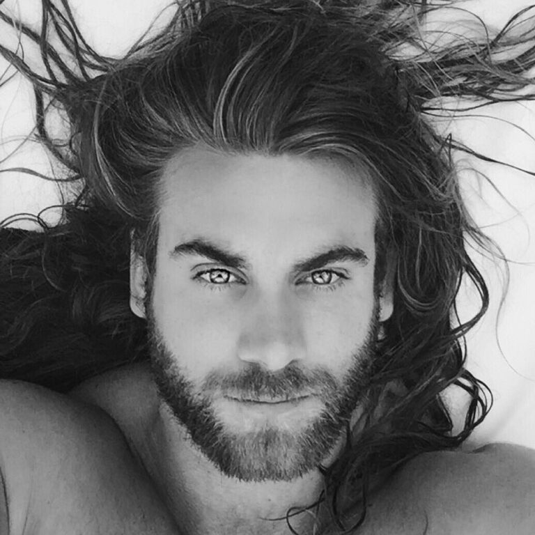 Brock O'Hurn Instagram - Couldn't have had a better day relaxing | ⚫️⚪️