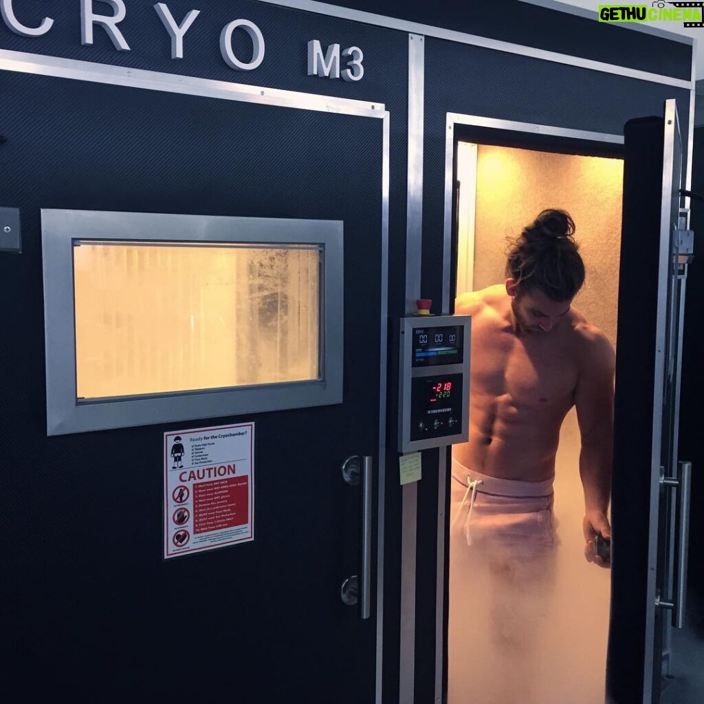 Brock O'Hurn Instagram - I can officially say I was frozen in time.. Twice.. haha -220 degrees to be exact ❄️ Trying out some cryo freezing for the first time and I am a fan 😏