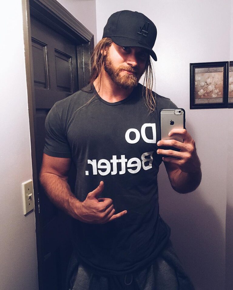 Brock O'Hurn Instagram - In case you forgot.. Let me and my shirt remind you to 