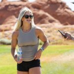Brooke Ence Instagram – Day ☝🏼: Ice Breakers and exercise #ftw 

@nakedprogram 
📸: @emomphoto 

#nakedtrainingprogram #itmakesence