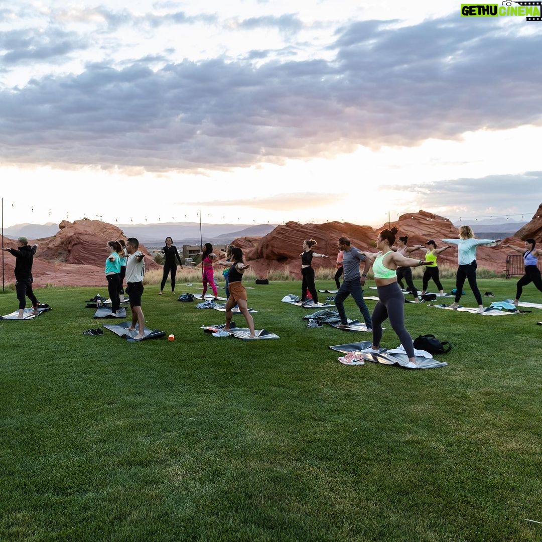 Brooke Ence Instagram - Photo dump #nakedtrainingretreat #itmakesence