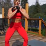 Brooke Ence Instagram - 5-Exercise Kettlebell Flow👏🏼 5 Single Arm Press (hold for 5 seconds) 5 Turkish Get-Ups 10 Crossack Squats 10 Goblet Squats 10 Plank Pull Throughs Repeat 3 times💪🏼 GOOD LUCK😎 @nakedprogram #itmakesence #lookgoodnaked #trainnaked