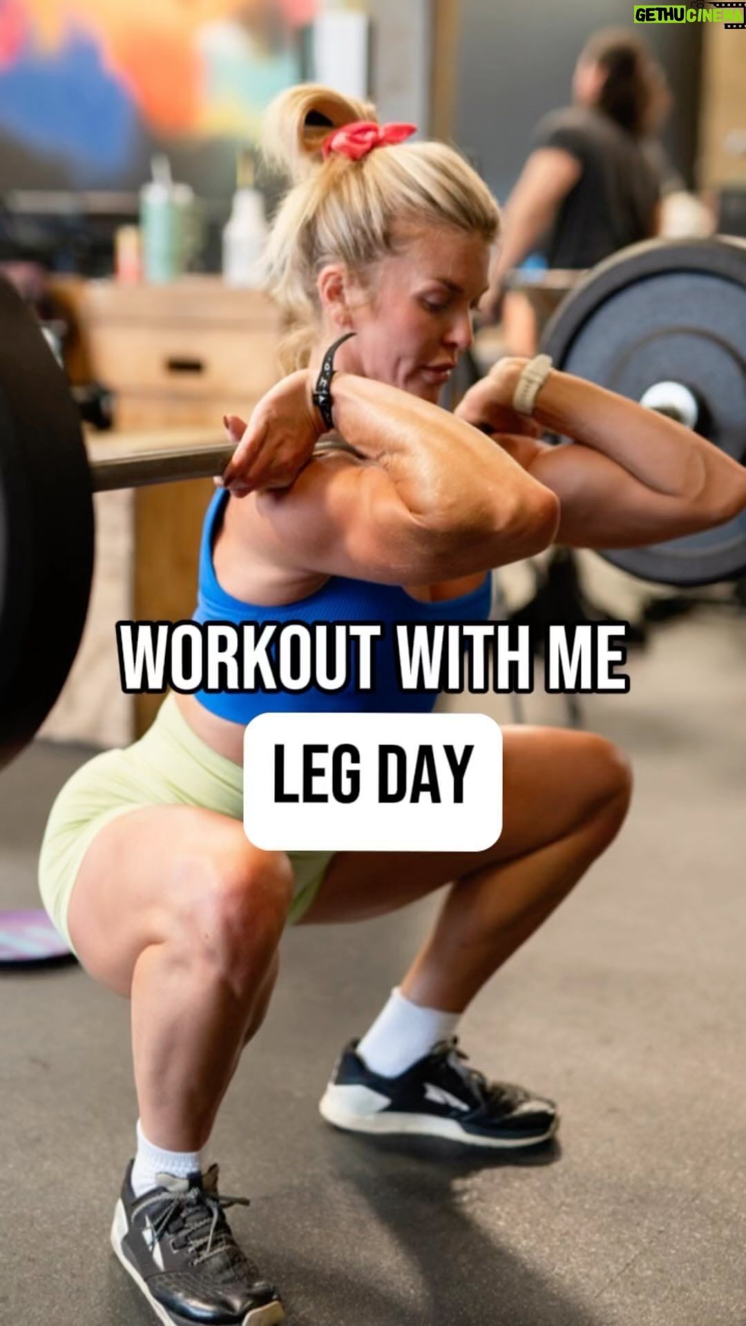 Brooke Ence Instagram - Welcome to fall—both for the leaves and for us after this leg day 😅 Kick off the season with this leg workout from the Community Athlete @nakedprogram. 🔸 Clean Pulls: 4 sets. Reps are 5/5/3/3 at 85%, 90%, 95%, 100% of your 1RM. Take a 90-second rest between sets. 🔸 Front Squat: Two waves of 8/6/4 reps. Start with 70%, 75%, and 80% of your max. For the next wave, push to 72.5%, 77.5%, and 82.5%. Rest for 2:30 minutes between sets. 🔸 Giant Set: * Barbell Sliding Reverse Lunge: 3 sets x 6 reps each leg (Tempo: 3010). * Single Leg Barbell RDL: 3 sets x 6 reps each leg (Tempo: 3010). * Seated Plate Calf Raise: 3 sets x 10 reps (Tempo: 3010). * Finish each giant set with a 90-second rest. For those curious about the “3010” tempo: This refers to the time taken for each phase of the movement. The first number (3) is the eccentric phase (like lowering the weight), the second number (0) is the pause at the bottom, the third (1) is the concentric phase (like lifting the weight), and the last number (0) is the pause at the top. Want more workouts like this one? Join the 8-week fall challenge! All the details are just a click away—hit that link in the bio! 💪 #legworkout #crossfitwomen #workoutoftheday #trainnaked