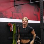 Brooke Ence Instagram - Want to level up your kipping game for those muscle-ups, pull-ups, or toes to bar? Swipe right to get the full breakdown! Here’s the lowdown: 👉 Keep those shoulders away from the ears—external rotation is key! 👉 It’s all about the lats! Don’t even think about swinging from your feet. 👉 Core engagement is crucial. Imagine pulling your belly button back to your spine. Think half moon. Mastering this will save your hips and back from tiring out too soon. Want more? Join the @nakedprogram! Our coaches and community are here to help you crush your goals. Click the link in bio to get started for just $1!
