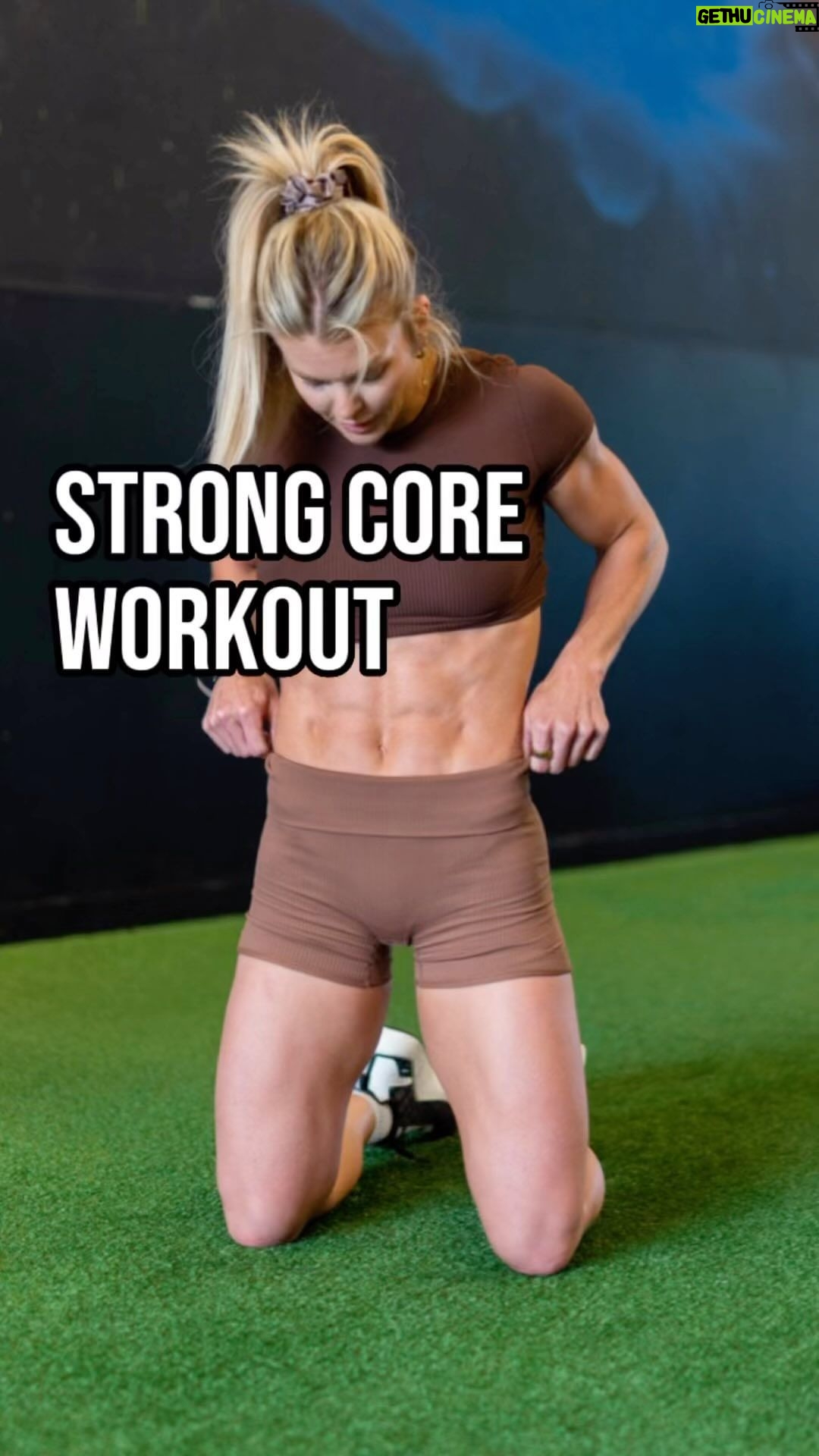 Brooke Ence Instagram - Ready for a take your breath away core workout from the @nakedprogram? Try this! The workout: πΈ Russian Twists 3x10 each side πΈ Hollow Holds 3x45 seconds πΈ Side Planks 3x30 seconds each side πΈ Plank with Leg Slide 3x15 each side πΈ Reverse V-Ups 3x15 Join the @nakedprogram and get core workouts every week as well as workouts for any gym type and any goal you have! My app has: β¨ Tailored programs to reach your goals π₯¦ Nutritional guidance to maximize your performance π« A community that lifts each other up π± Access to exclusive content and a simple way to track your progress Click the link in my bio just get started for just $1!