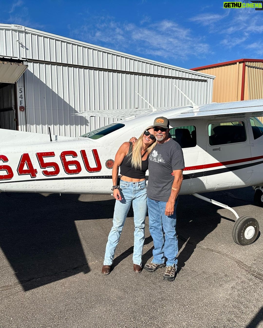 Brooke Ence Instagram - Any man can be a father, but it takes someone special to be a DAD! Happy Fathers Day to my forever hero and best friend. I love you daddy 💕