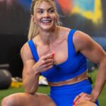 Brooke Ence Instagram - Starting out with a bit of core work, then straight into an awesome EMOM. 16 minutes doesn’t sound very long, but trust me, it’s a game changer. For my full workout, including some prehab work head over to my YouTube. And make sure you subscribe 🔥💪 Core Work: 1. Plank Walks - 2 x 10 2. Hanging Knee Tucks - 2 x 10 3. Landmine Bar Toss - 2 x 8 each side 16 Minute EMOM: Minute 1. 12 KB Snatch from Hang Minute 2. 10 KB Thrusters Minute 3. 10 Cal Rower Minute 4. Rest Repeat 3 more times! St. George, Utah