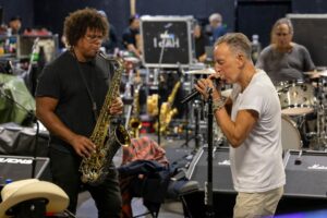 Bruce Springsteen Instagram - See you tomorrow, Phoenix!

📸: @pamspringsteen