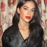 Bruna Marquezine Instagram - My first time at the @loewe show, getting to witness @jonathan.anderson beautiful creations in person. What a fantastic brain he has! Congratulations to the entire team! Such an inspiring, beautiful and authentic show. Thank you for all the fun.