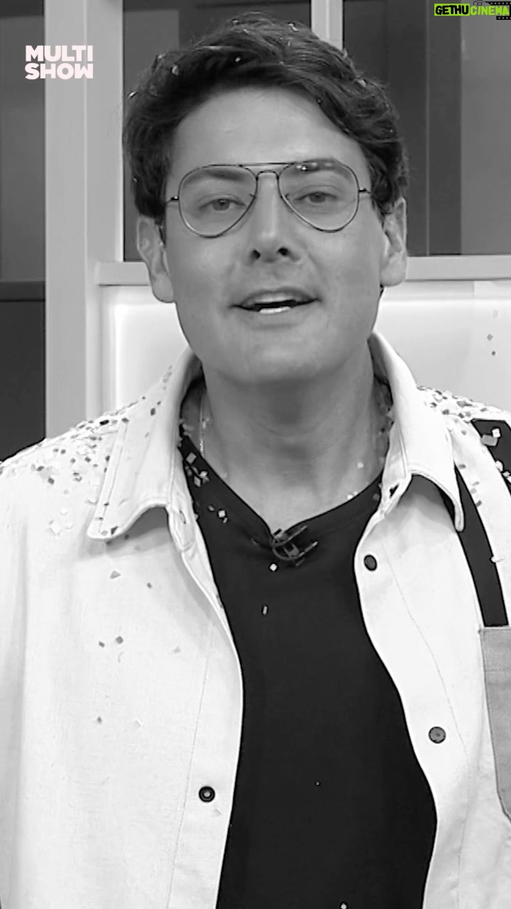 Bruno De Luca Instagram - 🗣️ Perdi tudo com esse erro de gravação 🗣️ Corre pro Humor Multishow, no YouTube, pra conferir o #TBTBBB com a @paulafreitasr_ completo! ✌️ #BBB23 #RedeBBB