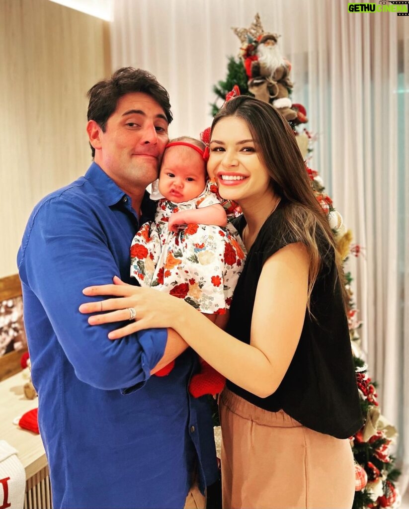 Bruno De Luca Instagram - Foi um Natal muito bom! To muito babão ahahhahahah 😳