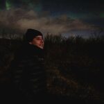 Bruno De Luca Instagram - Nosso primeiro contato com a AURORA BOREAL! Foi lindo, mas queremos mais. Acompanhem nossa caçada nos stories. @marcobrotto @columbiabrasil #columbiabrasil #NeverGoInsideAgain #testedtough #aprovadetudo #madeforoutside