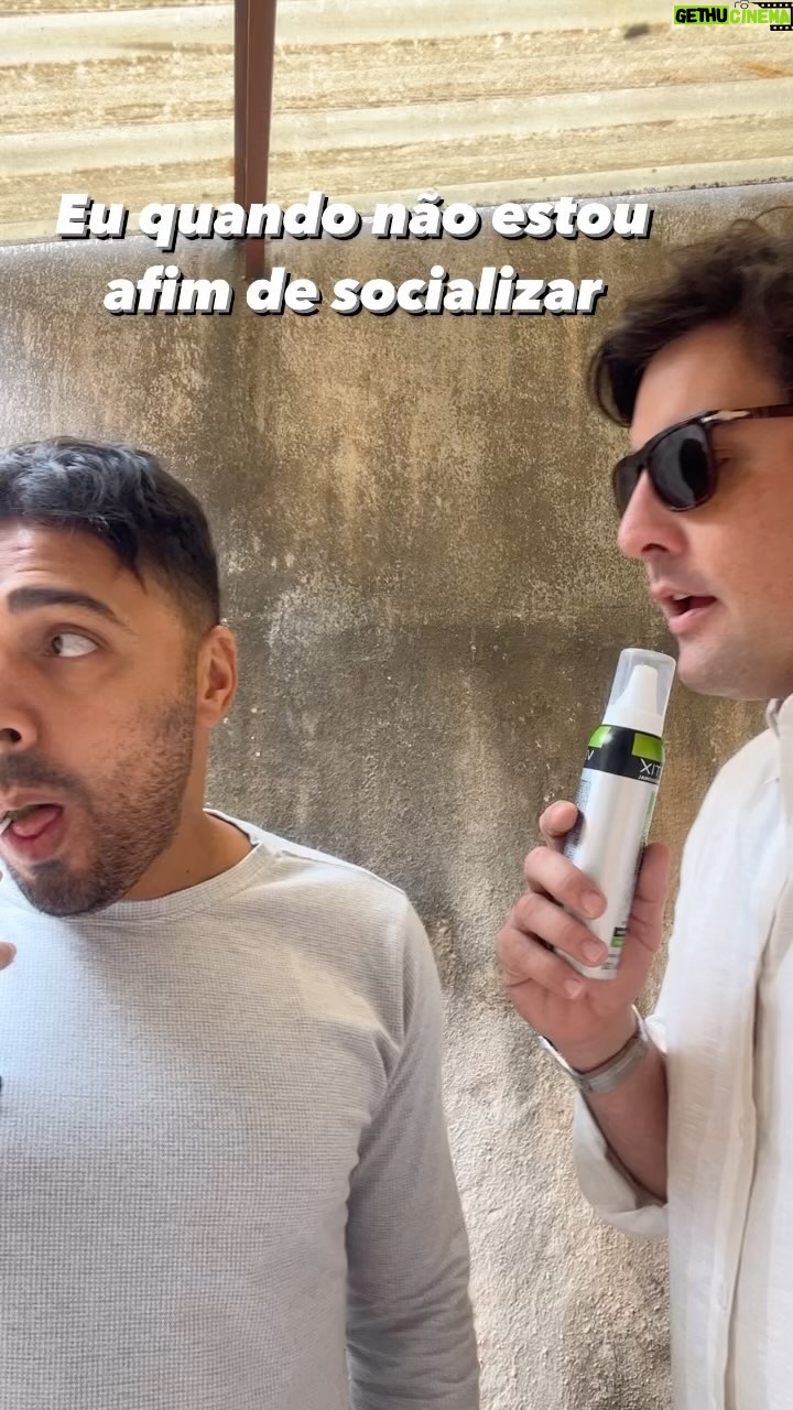 Bruno De Luca - 205.8K Likes - Eu quando não estou afim de socializar🤣😂
Marque seus zamigos que também são assim🤪#osparças