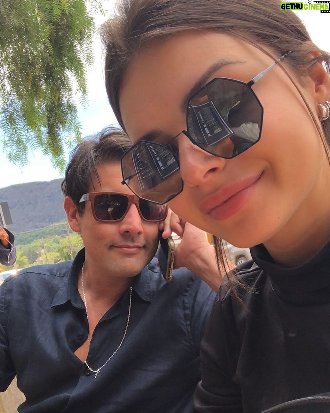 Bruno De Luca Instagram - Só pra lembrar que eu to morrendo de saudades e que não vejo a hora de ver vocês de novo! Agora sobre a foto, “poderosíssimos” não acham? 🤣🤣