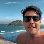 Bruno De Luca Instagram - Vocês pediram e eu trouxe! Esse é o @cdesignhotel ou a minha segunda casa 😂 pra quem está acompanhando a obra la de casa sabe kkk O CDesign Hotel é simplesmente tudo de bom, vista espetacular, atendimento impecável e equipe maravilhosa, aqui tem tudo que você precisa, piscina, hidro, massagem, brinquedoteca, bar, salão de festas e muito mais. Ansioso pra minha casa ficar pronta, mas com certeza o Cdesign Hotel vai deixar saudades, que lugar LINDOOOO ❤️ vocês precisam conhecer . . . . . . #dicas #viagem #turismo #ferias #relaxar #lazer #dicasdelugares