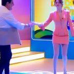 Bruno De Luca Instagram - Esse vídeo resume bem esses 100 dias trabalhando no #bbb23 com a minha mala favorita Ana Clara. Aquela contagem regressiva antes de começar o programa, com um frio na barriga que parece que vamos pular de um bungee Jump sem corda, e depois que a gente pula, a gente vê que pode sim voar, e aí o resultado é esse que vocês viram no #bbbaeliminação . Obrigado por ajudar a tornar a quarta-feira o melhor dia da semana! E muito obrigado a toda a nossa equipe, que rala muito pra criar um programa diferente, super em cima da hora e ao vivo. Até 2024, Big Brother Brasil! @biasrosa @biabraune @fabinho_brandao @josedelduca @christianorubin @anaclaraac