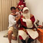 Bruno De Luca Instagram - Que este Natal seja a expressão máxima do amor em sua vida! 🎅 🎄✨ #Família #AmorInfinito #natal2023 #natal