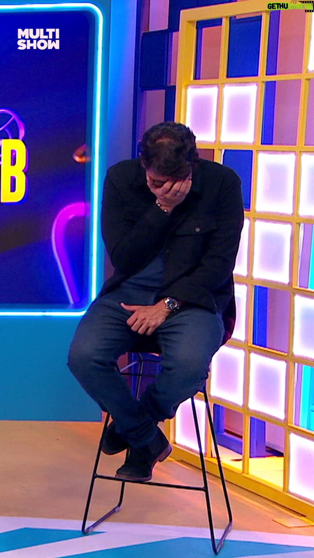 Bruno De Luca Instagram - Teriam coragem de fazer 💩 com uma câmera apontada pra vocês? 🗣️ A @keyalves contou como era essa experiência no #BBB23 😂 Corre pro Humor Multishow, no YouTube, pra conferir o #TBTBBB completinho! ✌️ #RedeBBB