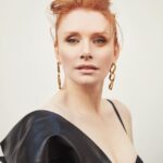 Bryce Dallas Howard Instagram - Thank you @newbeauty for a relaxed and beautiful day together!! Such an inspiring group of artists ✨ ⁣⁣⁣ ⁣⁣⁣ Photographer: @johnrussophoto ⁣⁣⁣ Styling: @karenraphael ⁣⁣⁣ Makeup: @karayoshimotobua ⁣⁣⁣ Hair: @hairbyadir ⁣⁣⁣ Publicist Extraordinaire: @alex.schack