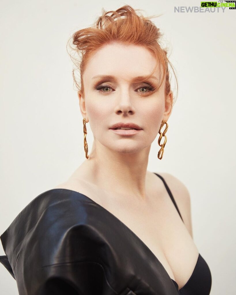 Bryce Dallas Howard Instagram - Thank you @newbeauty for a relaxed and beautiful day together!! Such an inspiring group of artists ✨ ⁣⁣⁣ ⁣⁣⁣ Photographer: @johnrussophoto ⁣⁣⁣ Styling: @karenraphael ⁣⁣⁣ Makeup: @karayoshimotobua ⁣⁣⁣ Hair: @hairbyadir ⁣⁣⁣ Publicist Extraordinaire: @alex.schack