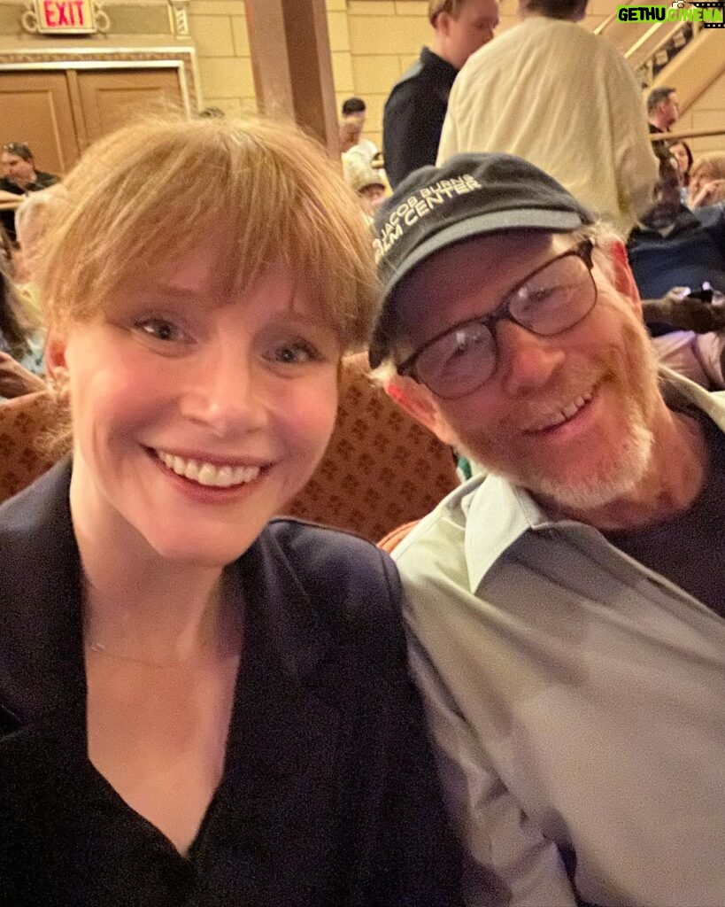 Bryce Dallas Howard Instagram - Wow, wow, wow. Broadway theater history is in the making with the brilliant and multi-talented @seanhayes in “Good Night, Oscar” 👏👏👏 ⁣ ⁣ Storytelling on a whole other level. Bravo to everyone involved! Thank you for inviting me Pops on such a memorable theater adventure @realronhoward 🎭⁣ ⁣ Also, without giving anything away, there is a big moment in the show that made me uncharacteristically yell out “F*#K” (while sitting next to my Dad) 🤣 I quickly followed it with panicked whispers under my breath, “Sorry! Sorry for swearing everyone!”, but apologies to anyone who was seated near me – it was a goooooood show and I was INVESTED!⁣ ⁣ [ID 1 & 3: Backstage, Ron Howard (left) and BDH (right) celebrate Sean Hayes (middle) after a fantastic performance with a photo together.]⁣ ⁣ [ID 2: BDH (left) and Ron Howard (right) take a selfie together in the audience of the Belasco Broadway Theatre before the show.]